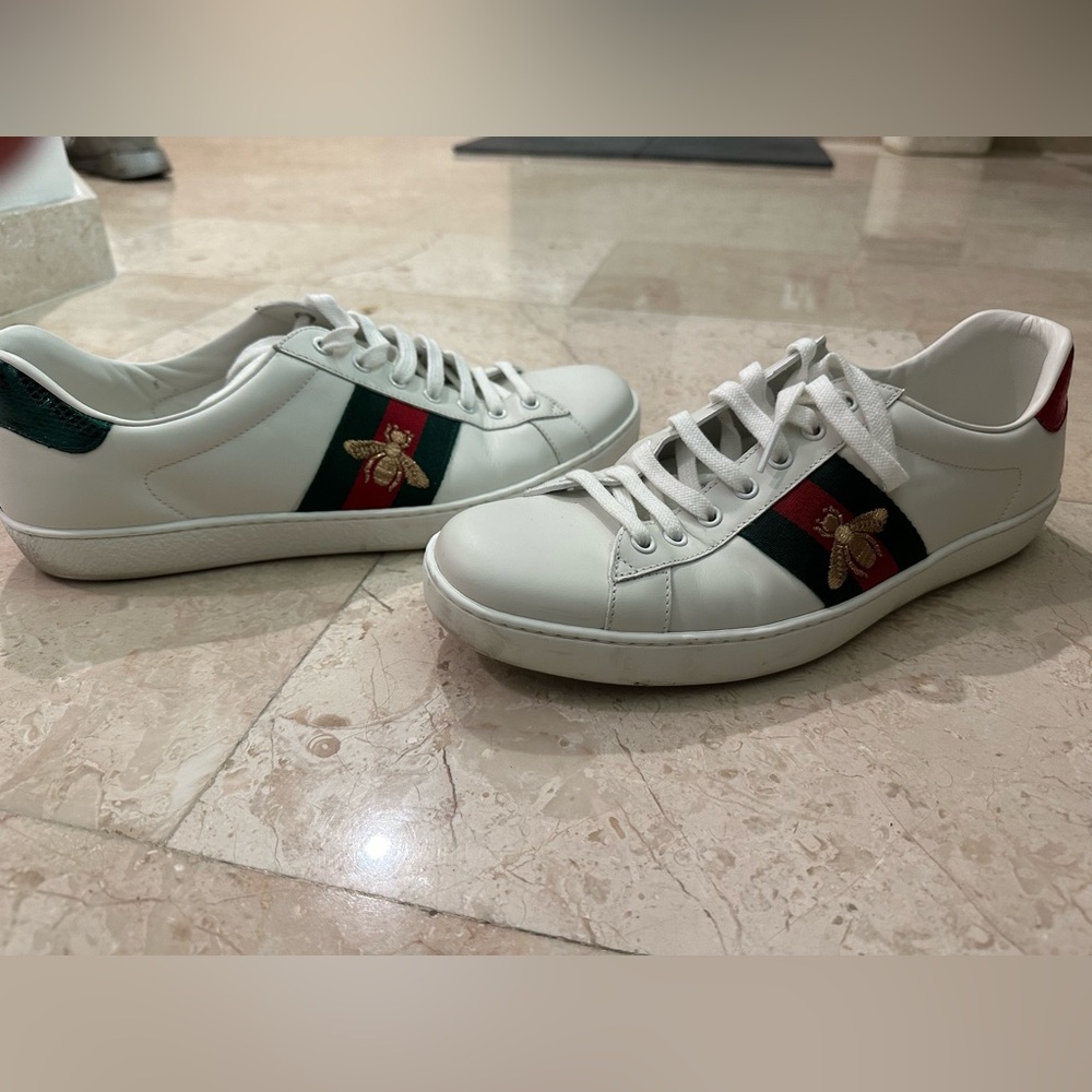 Gucci means sneakers SUPER LITELY used